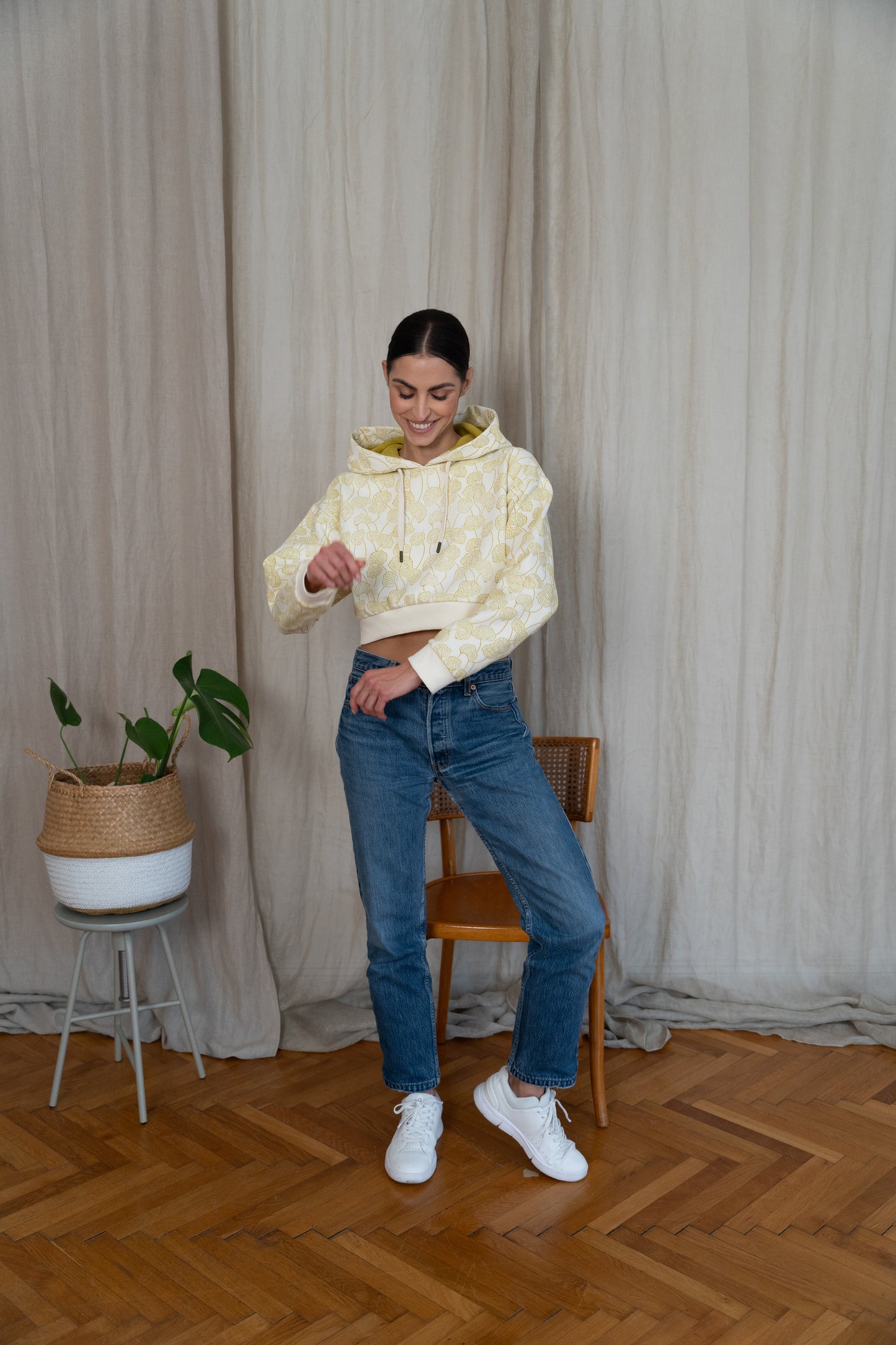 Green Lotus Hoodie – Cropped